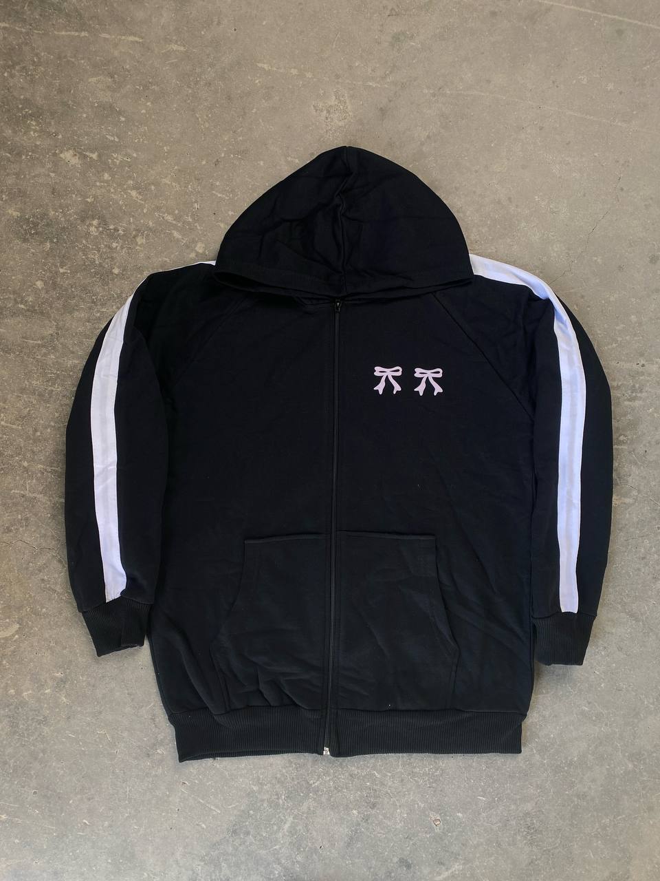 جاكيت اسود فيونكة , قالب كبير