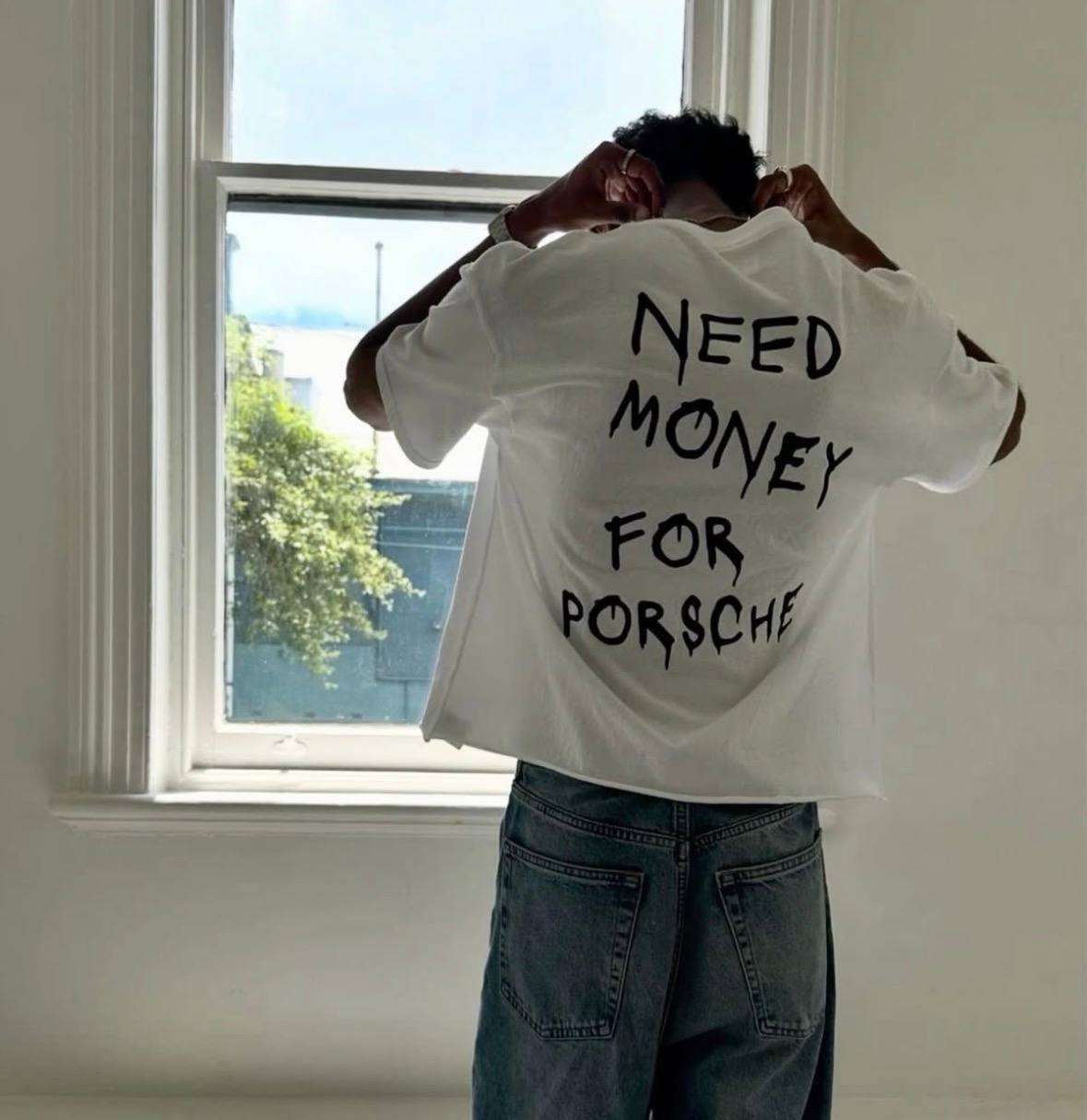 تيشيرت NEED MONEY FOR PORSCHE
